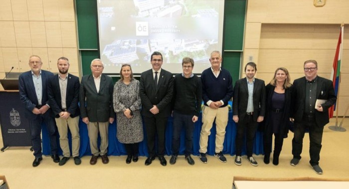 Új elnökkel folytatja működését a Neumann Társaság