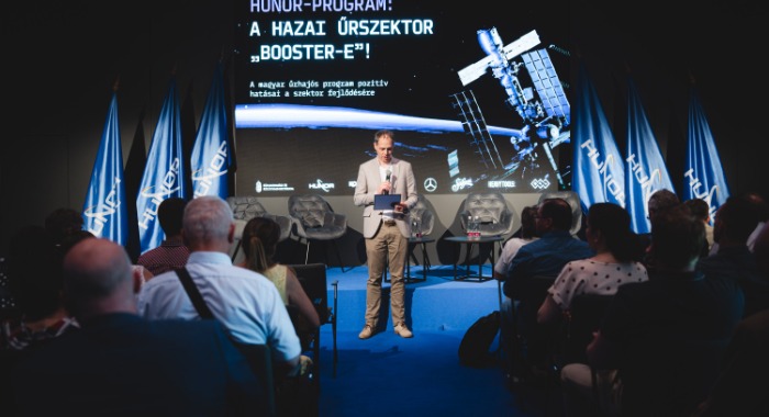 Infotér szakértők az űrkutatás szolgálatában