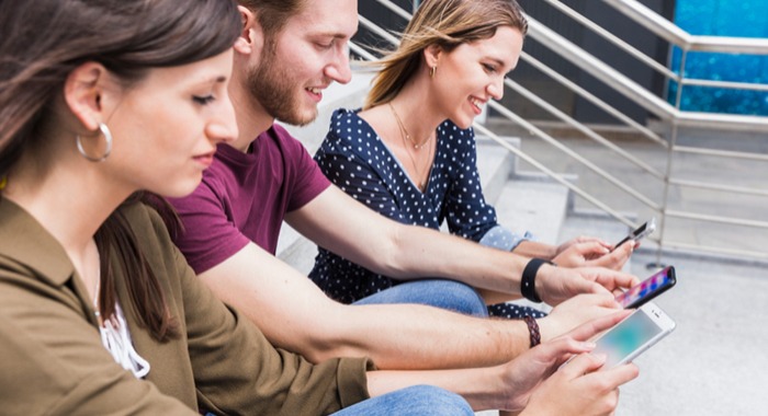 Teljes mértékben digitálissá vált a MELÓ-DIÁK - A fiatal generáció közelebb kerülhet az elektronikus ügyintézéshez