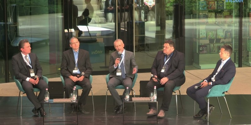 Intelligens Magyarország és e-közigazgatás fejlesztése - panelbeszélgetés