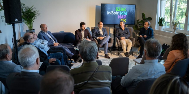 Para vagy Zen - Mi lesz velünk a közeljövőben? – panelbeszélgetés